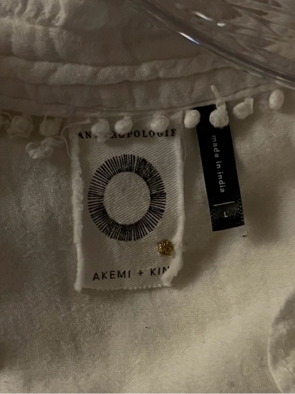 Anthropologie Akemi + Kin
Embroidered Top Blouse Size Large - Picture 4 of 12
